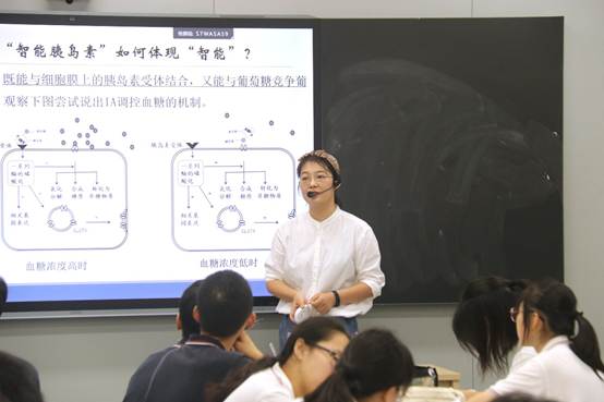 会议室里的人们
AI 生成的内容可能不正确。