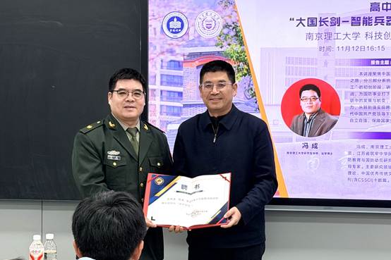 电脑前的人们
AI 生成的内容可能不正确。