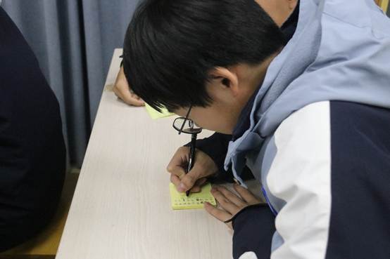 �к��ڳԶ���

AI ���ɵ����ݿ��ܲ���ȷ��