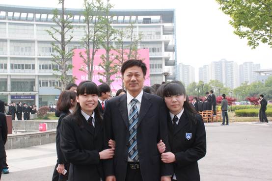 һȺ������װ������վ�ڽֵ���

AI ���ɵ����ݿ��ܲ���ȷ��