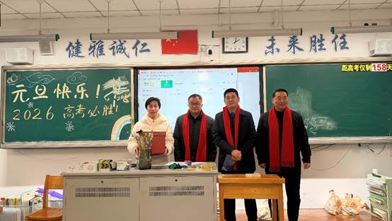 �����ڿ�̨�ϵ������̵���

AI ���ɵ����ݿ��ܲ���ȷ��