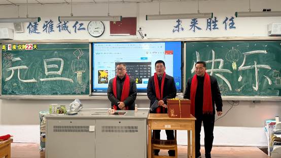 �����ڿ�̨�ϵ������̵���

AI ���ɵ����ݿ��ܲ���ȷ��